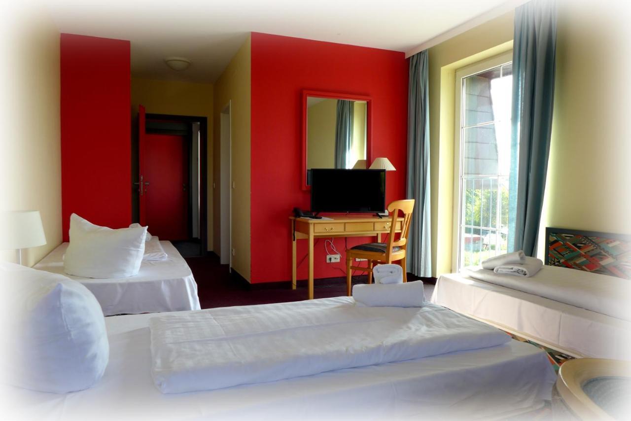 Hotel Lindenberger Hof Ahrensfelde Ngoại thất bức ảnh